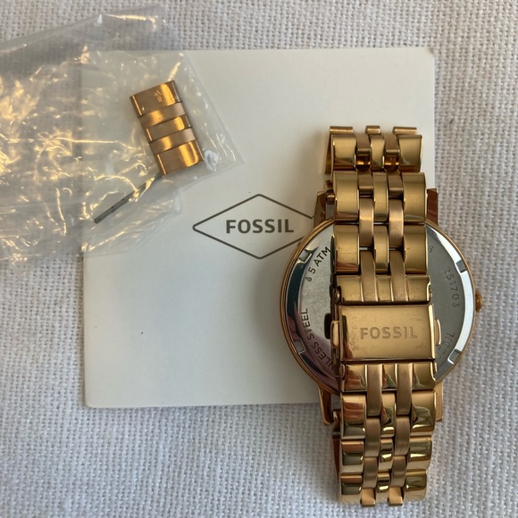FOSSIL | Gold Watch - Picture 3 of 3